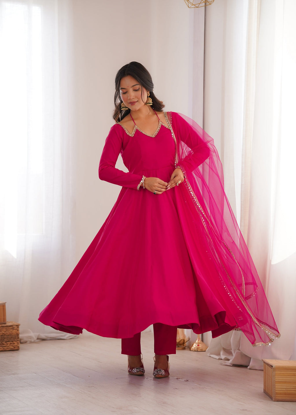 Lorenvalley Fashion Magenta Roman Silk Chanderi Yoke Fancy Lace Pattern Anarkali Gown Pant With Dupatta