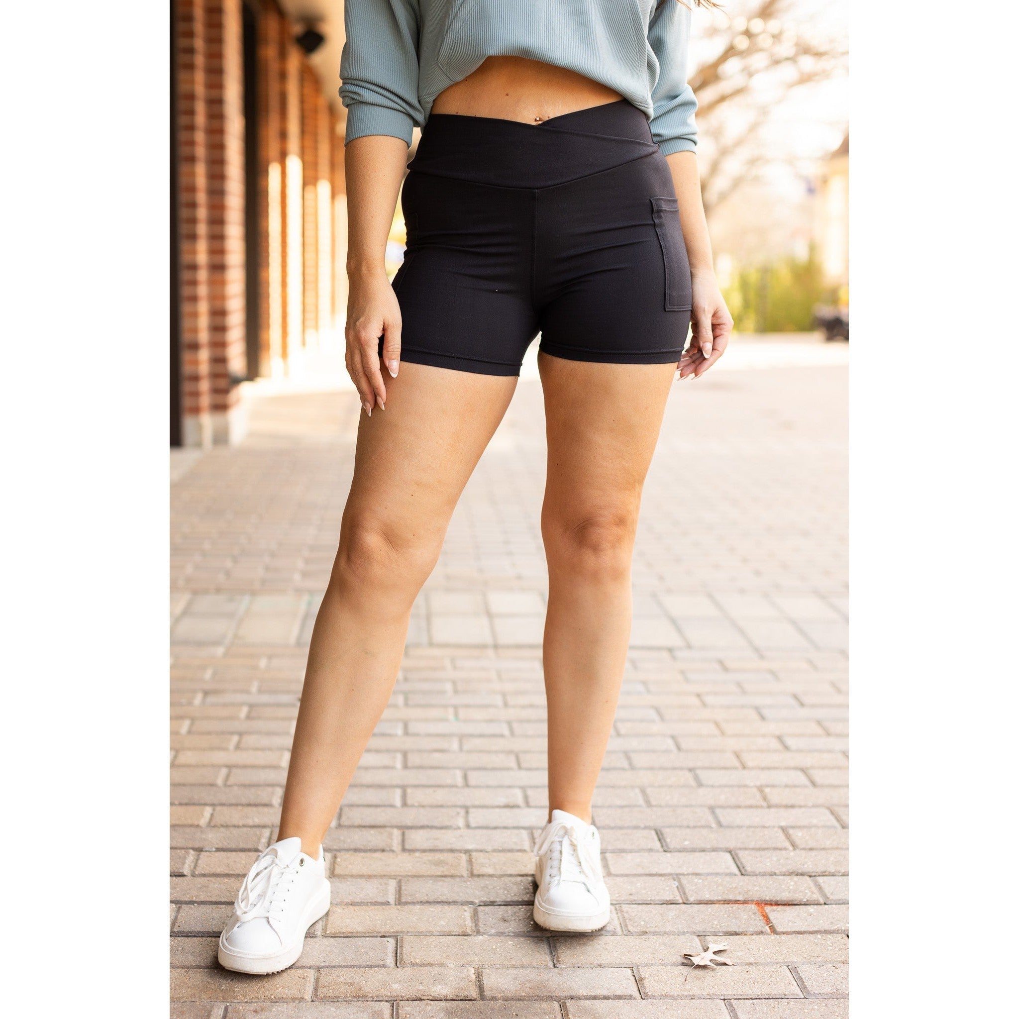 Ready to Ship  | The Ophelia - Crossover Biker Pro 3''