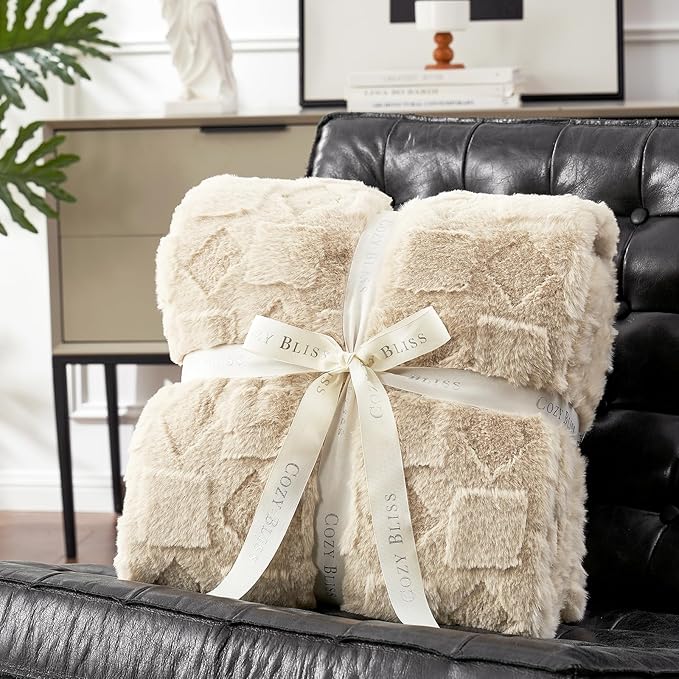Cozy Bliss Faux Fur Throw Blanket for Couch - Soft Checkered Fuzzy Cozy Throw Gift Blankets for Women,Beige Boho Blanket for Sofa Bedroom Living Room.50 * 60 Inches