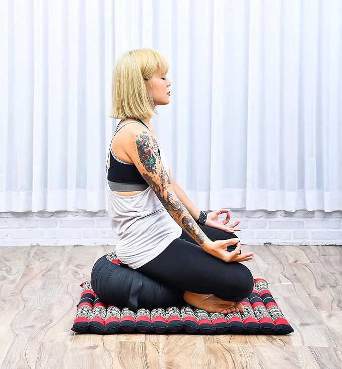 Leewadee Meditation Cushion Set – 1 Round Zafu Meditation Pillow and 1 Square Roll-Up Zabuton Meditation Mat, Pillows Bundle Filled with Kapok