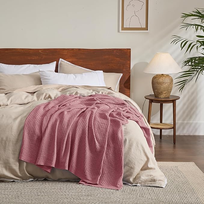 Bedsure 100% Cotton Blanket Queen Size for Bed - Breathable and Soft, Waffle Weave Blanket for Summer, Thick Cozy Fall Blankets for Women Gift, Dusty Rose, 90x90 Inches