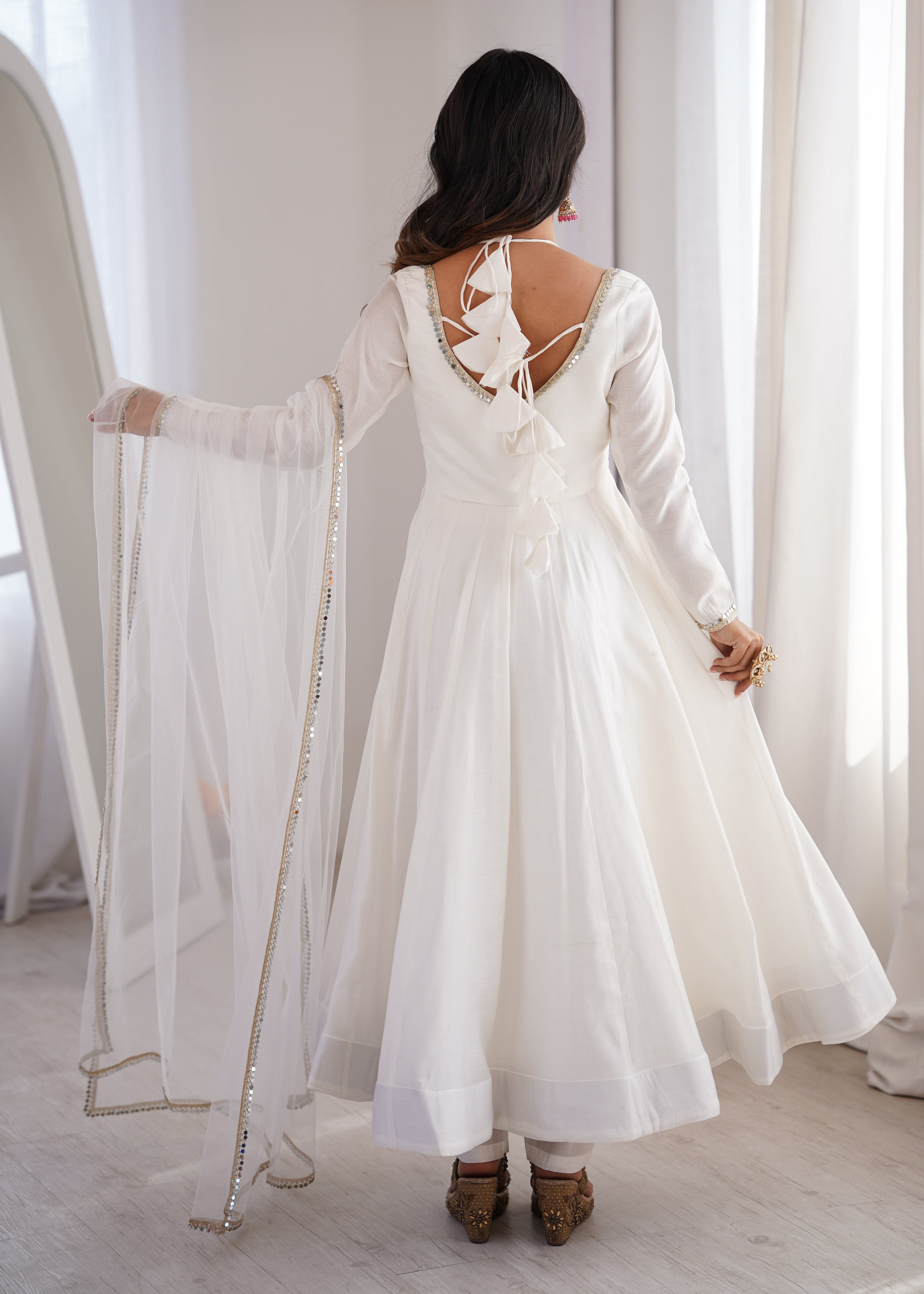 Evanik Women Off White Ethnic Anarkali Kurta Set for Festive & Wedding Wear
